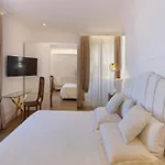 Ile Deluxe Apartment