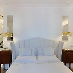Ile Deluxe Apartment
