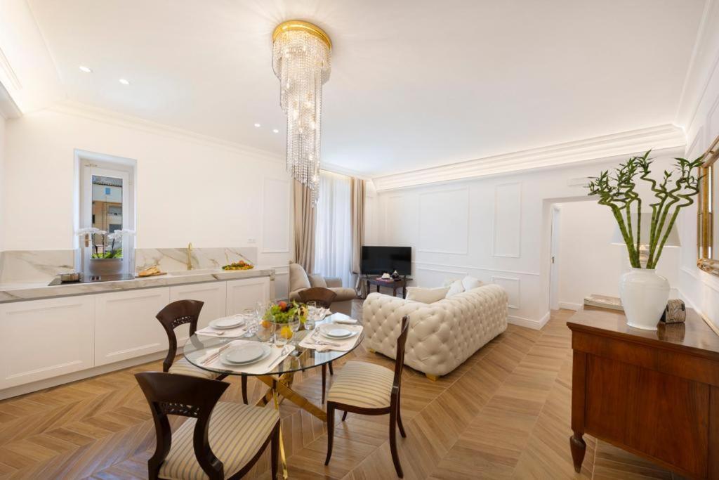 Ile Deluxe Apartment *